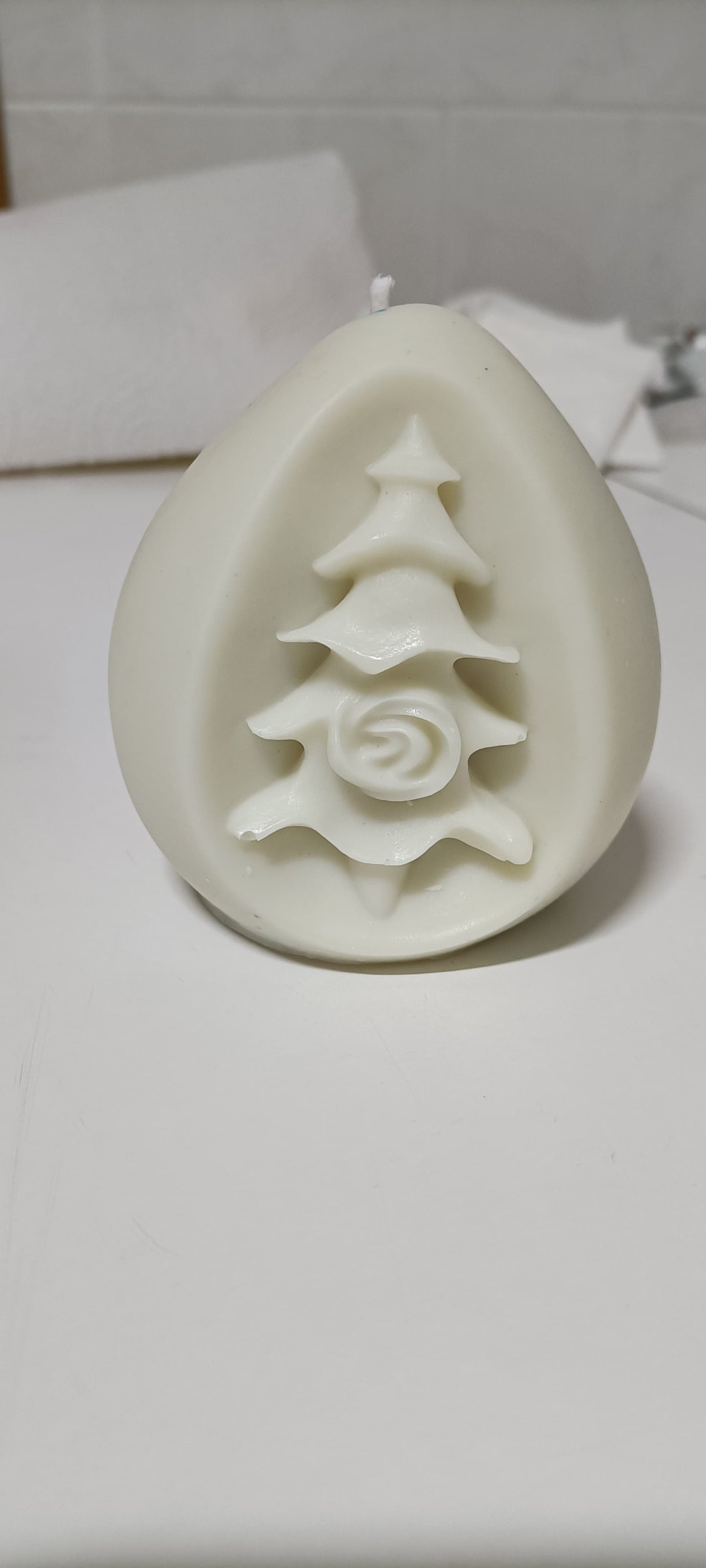 BOLA DE UN ARBOL DE NAVDAD