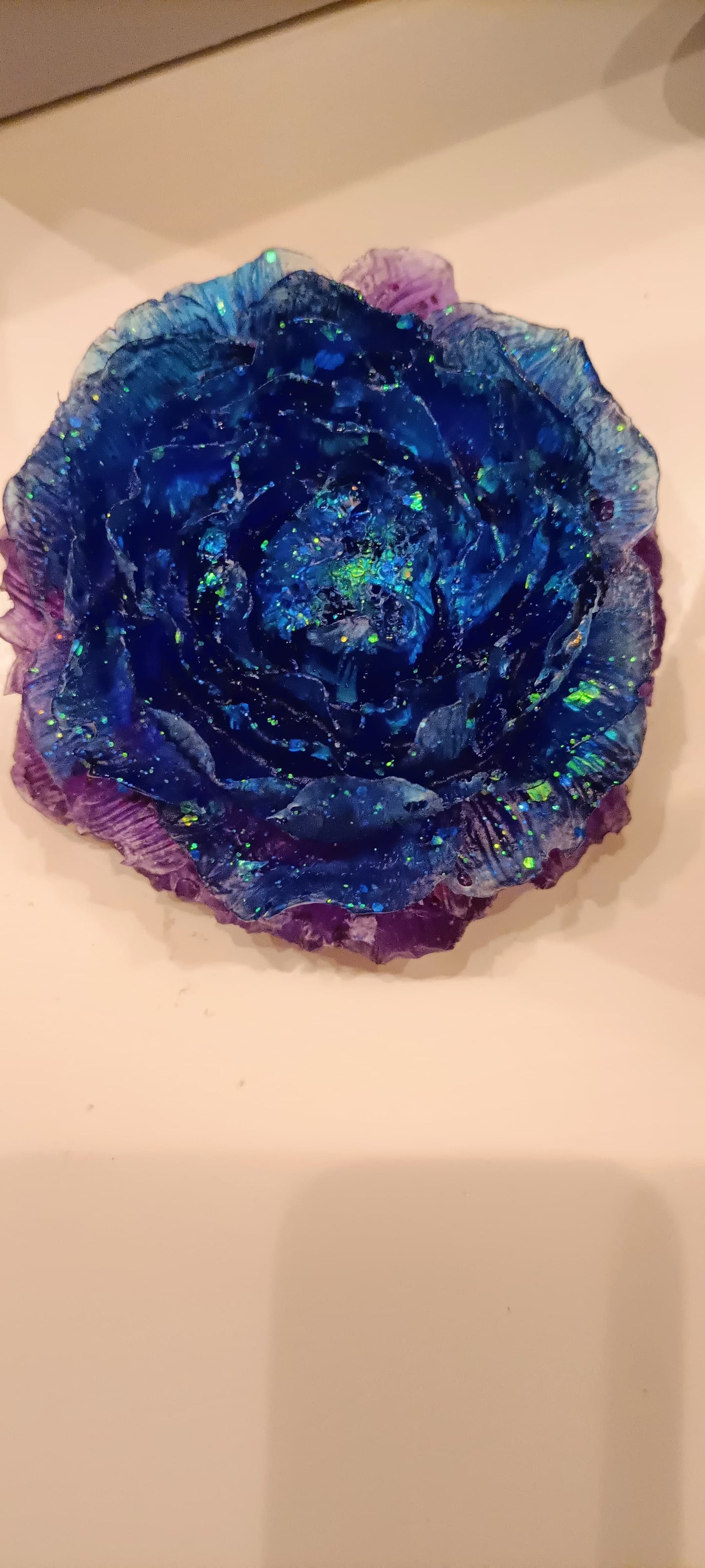 FLOR GRANDE RIBETEADA EN MORADO